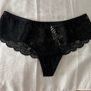Victoria’s Secret Dream Angels super sexy Lacey mesh thong panty. NWT - S